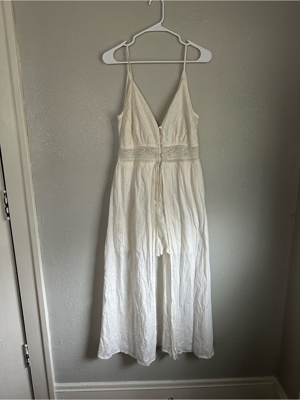 EUC Zara Cream White Beachy Lace Sleeveless Romper Dress